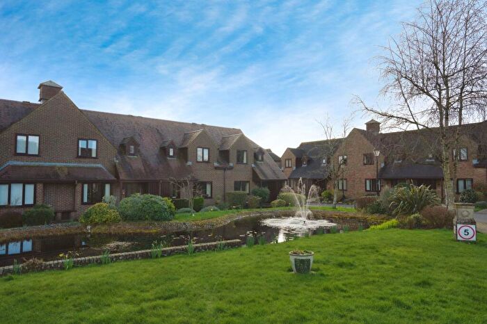 2 Bedroom Retirement Property For Sale In Courville Close (Alverston Grange), Alveston, BS35