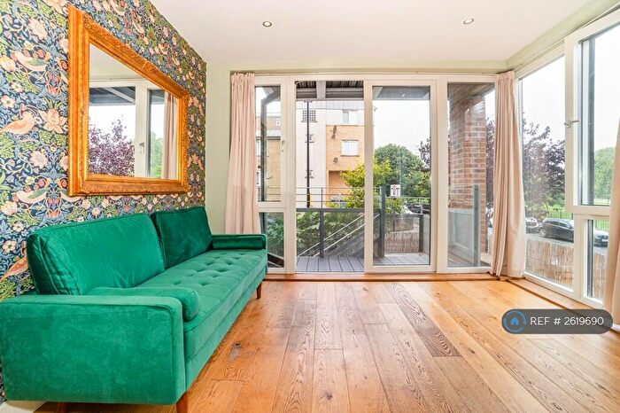 2 Bedroom Flat To Rent In City Mill Apartments, London, E8