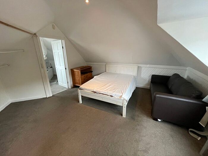 1 Bedroom Property To Rent In Dog Lane, London, NW10