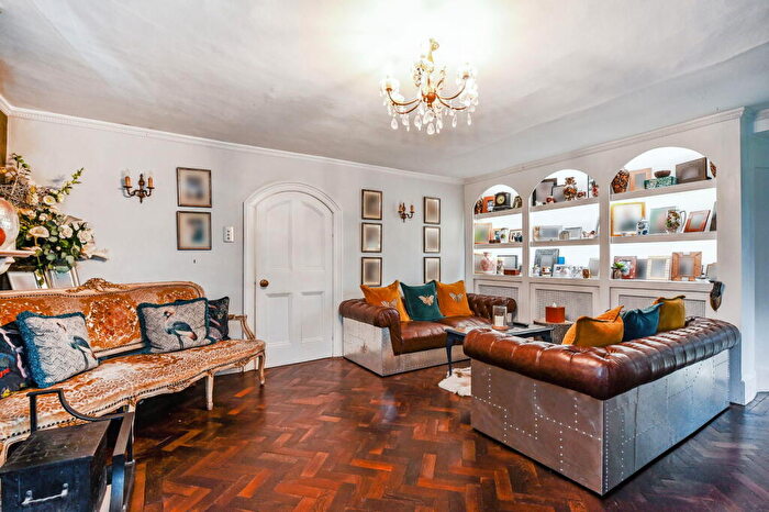 4 Bedroom Detached House For Sale In Bramdean Cottage, Bramdean, Alresford, SO24