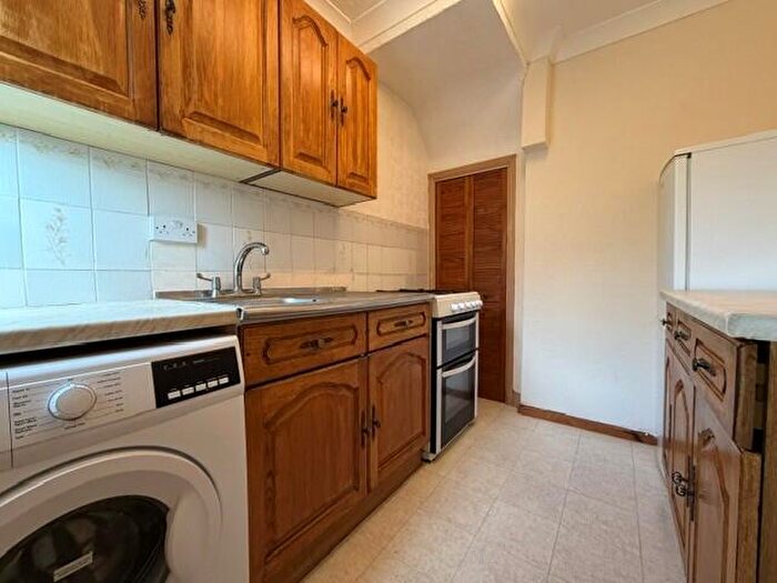 2 Bedroom Terraced House To Rent In Pomfret Avenue, Luton, Beds, LU2