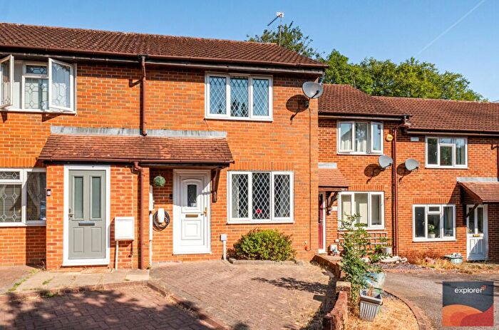 2 Bedroom Terraced House For Sale In Cropmark Way, Hatch Warren, RG22