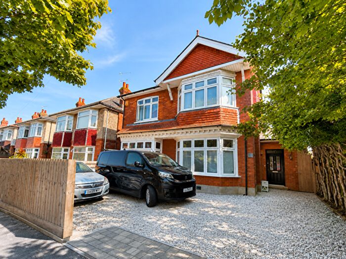 4 Bedroom Detached House To Rent In Fitzharris Avenue, Bournemouth, BH9