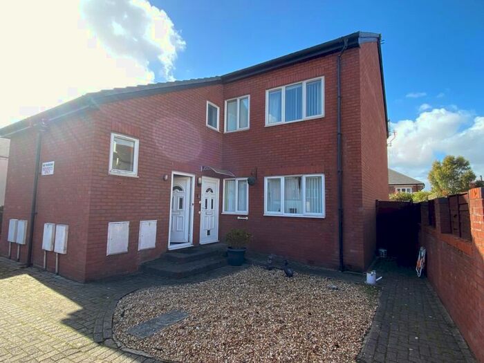 2 Bedroom Flat To Rent In Cooks Court, Manor Road, Crosby, Liverpool, L23