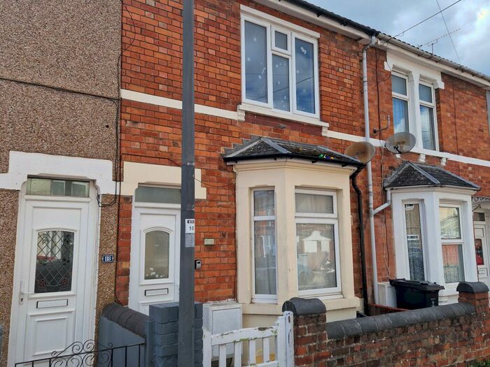 3 Bedroom Terraced House To Rent In Graham St, Swindon, SN1