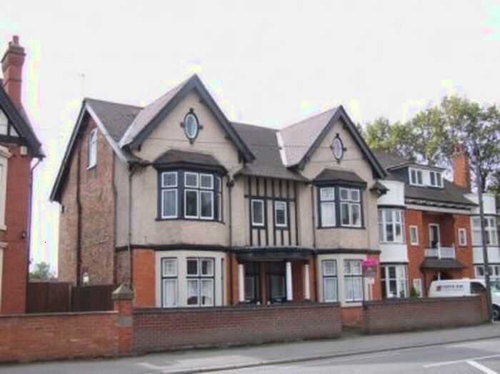 3 Bedroom Flat To Rent In Flat 4, 92-94 Nottingham Road, Long Eaton NG10