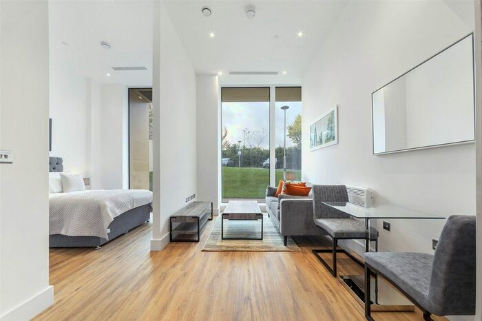 Studio To Rent In Westgate House, West Gate, London, W5