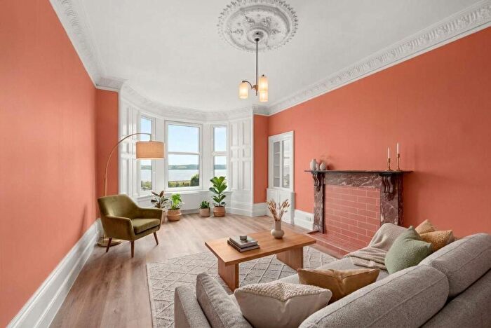 3 Bedroom Flat For Sale In / Perth Road, Dundee, DD2