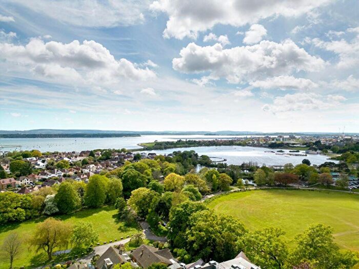 2 Bedroom Flat To Rent In Park Road, Poole, BH15