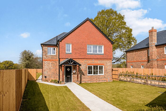 5 Bedroom Detached House For Sale In Greenacres Park, Storrington, RH20