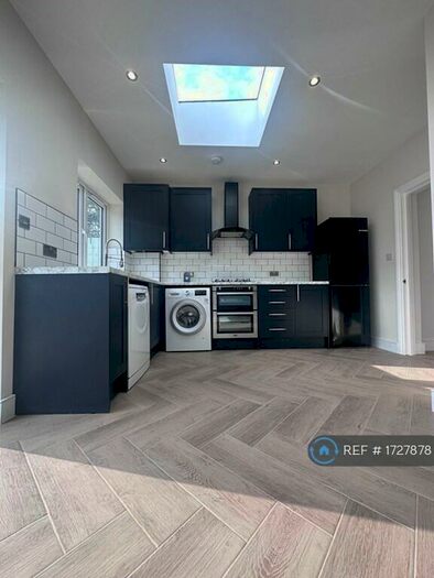 4 Bedroom Terraced House To Rent In Cobham Road, Ilford, IG3