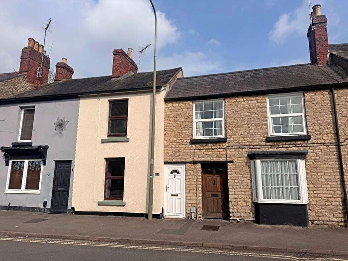2 Bedroom Terraced House For Sale In North Street, Bicester, OX26