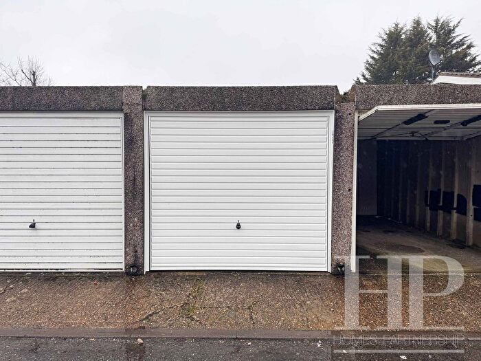 Property To Rent In Dalton Close, Broadfield, RH11