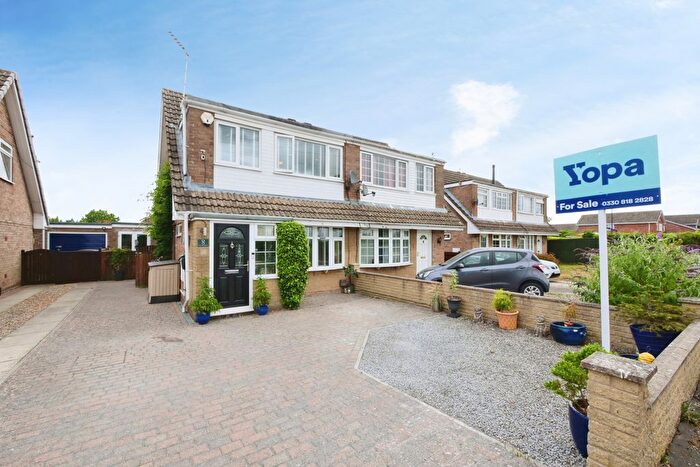 3 Bedroom Semi-Detached House For Sale In Lancar Close, York, YO32