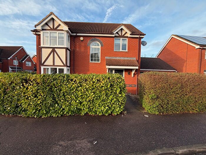 4 Bedroom Detached House For Sale In Marconi Drive, Yaxley, Peterborough, PE7