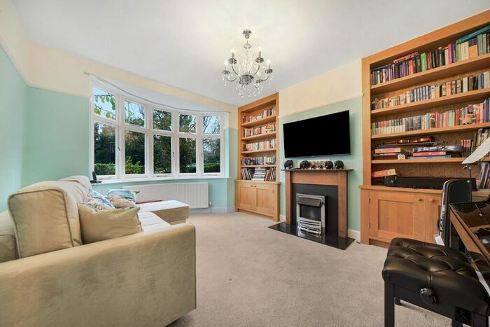 3 Bedroom End Of Terrace House To Rent In Diamond Terrace, London, SE10