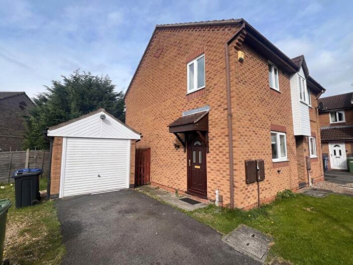 2 Bedroom Semi-Detached House To Rent In Nelson Way, Grimsby, DN34