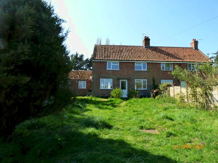 3 Bedroom Semi-Detached House To Rent In Yarmouth Road, Thorpe-Next-Haddiscoe, Norwich, NR14