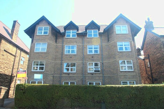 2 Bedroom Flat To Rent In East Parade, Harrogate, North Yorkshire, Uk, HG1