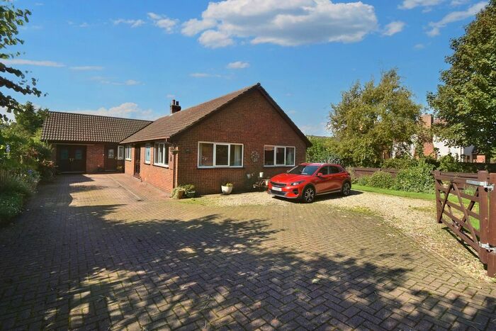 5 Bedroom Detached Bungalow For Sale In School Lane, North Somercotes, Louth, LN11