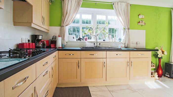 4 Bedroom Detached House For Sale In Low Farm Close, North Frodingham, Driffield, YO25