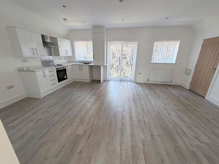 2 Bedroom Flat To Rent In Frearson Close, Eastwood, Nuthall, Nottingham, NG16