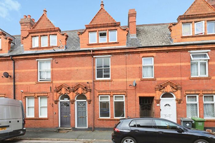 3 Bedroom Terraced House For Sale In Albert Road, Kidderminster, DY10