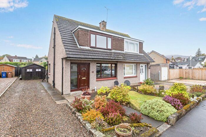 3 Bedroom Semi-Detached House For Sale In Cairnbank Road, Penicuik, EH26
