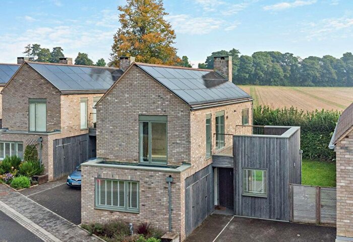 3 Bedroom Detached House For Sale In Eversley Gardens, Kings Worthy, Winchester, Hampshire, SO23