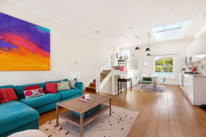 4 Bedroom Terraced House For Sale In Portobello Road, London, W11