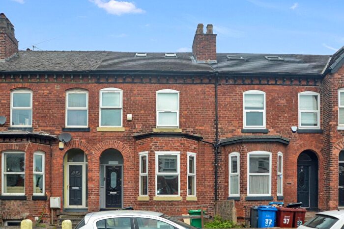 7 Bedroom Terraced House For Sale In Talbot, Manchester, M14