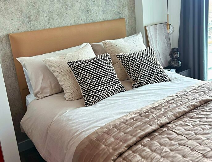 2 Bedroom Apartment To Rent In Appt, Bendix Street, Manchester, Greater Manchester, M4