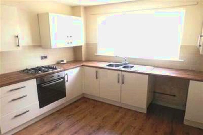 2 Bedroom Flat To Rent In The Grove Walton, WF2