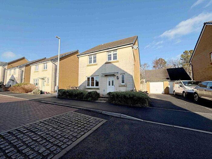 4 Bedroom Detached House For Sale In Penllergaer, SA4