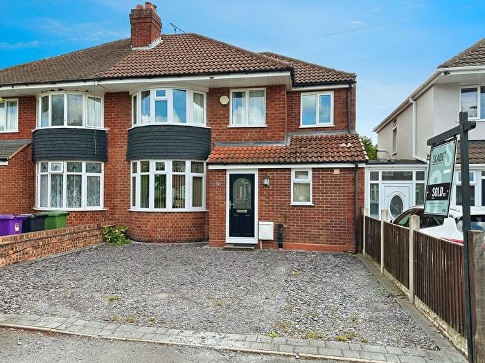 4 Bedroom Semi-Detached House For Sale In Southbourne Road, Fordhouses, Wolverhampton, WV10
