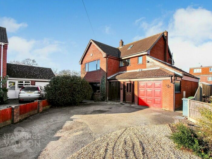 4 Bedroom Detached House To Rent In Willow Close, Lingwood, Norwich, NR13