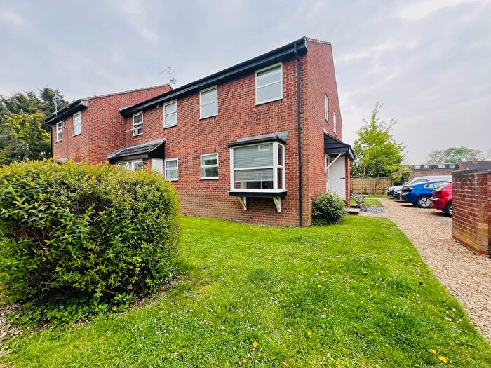 1 Bedroom Property To Rent In Simpson Close, Maidenhead, SL6