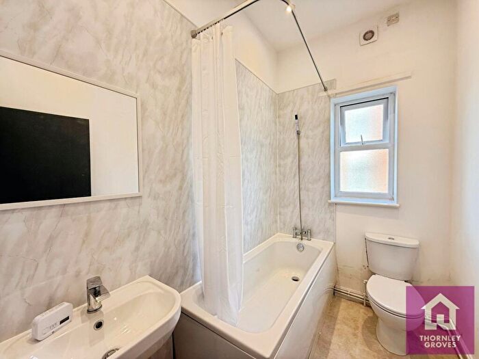 1 Bedroom Flat To Rent In Belgrave Crescent, Eccles, Manchester, Greater Manchester, M30