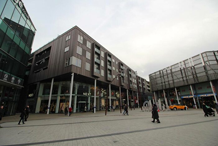 2 Bedroom Flat To Rent In South Street, Bury, BL9