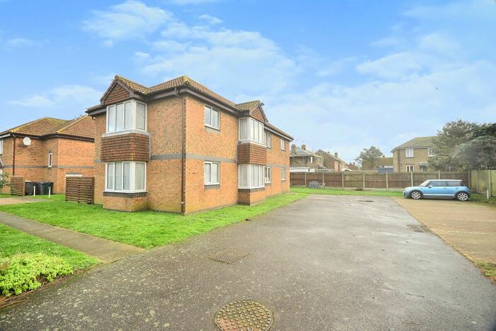 1 Bedroom Flat To Rent In Walcheren Close, Deal, Kent, CT14