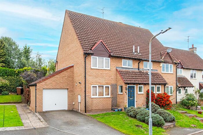 3 Bedroom Detached House For Sale In Park Close, Isham, NN14