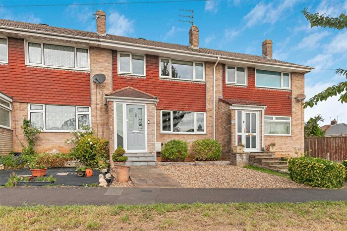 3 Bedroom Terraced House For Sale In Charlton Road, Keynsham, BS31