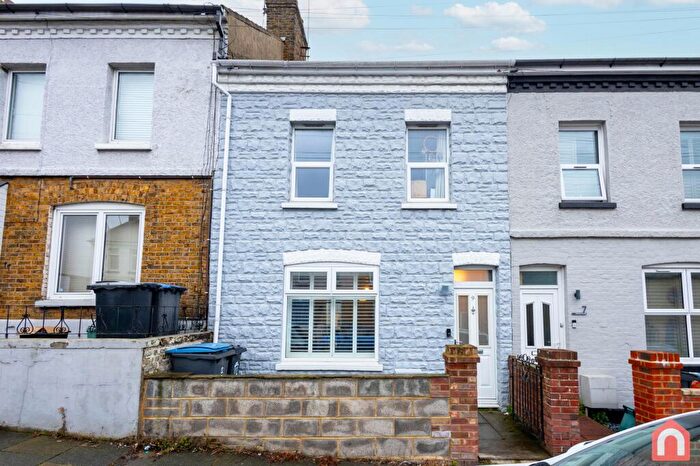 3 Bedroom Terraced House For Sale In Whitfield Avenue, Dover, CT16