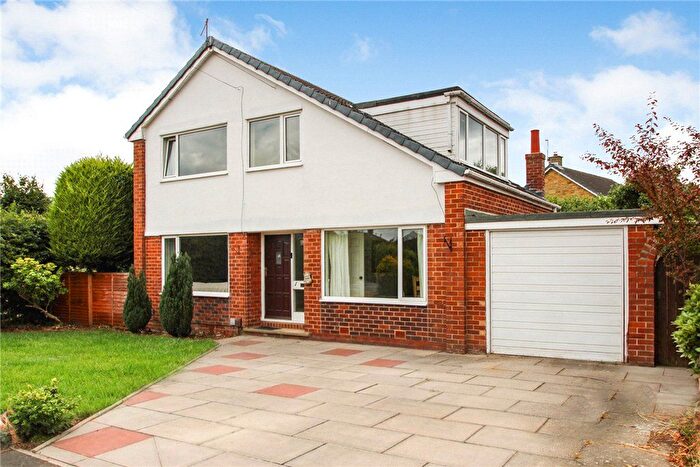 4 Bedroom Detached House For Sale In Hawthorne Avenue, Wetherby, West Yorkshire, LS22