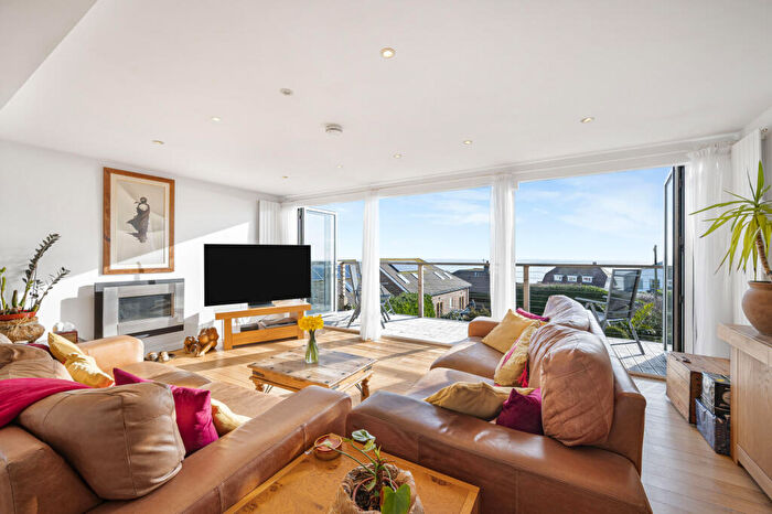 4 Bedroom Detached House For Sale In Eileen Avenue, Saltdean Brighton, East Sussex, BN2