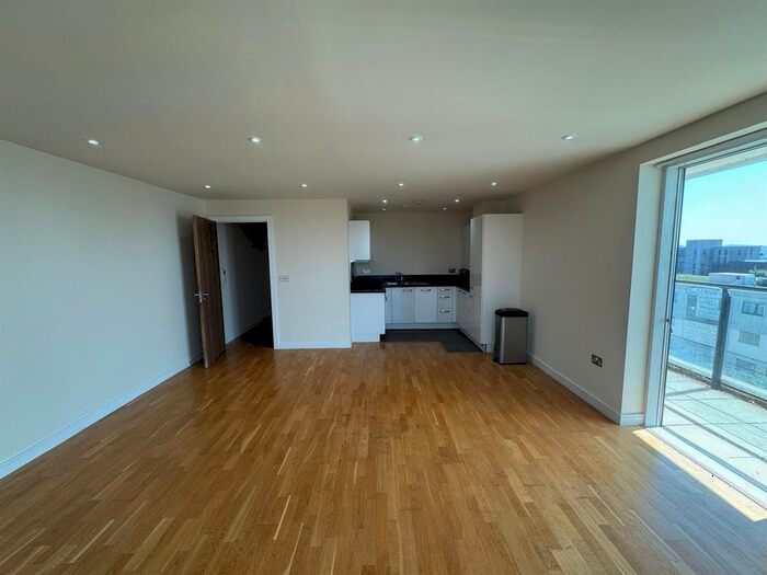 2 Bedroom Flat To Rent In Amias Drive, Edgware, HA8