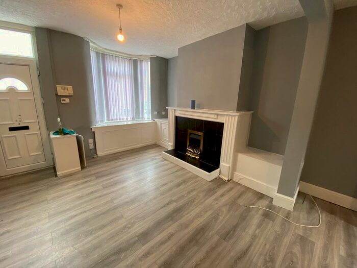 2 Bedroom Property To Rent In Parkside Road, Tranmere, Birkenhead CH42
