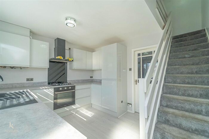 2 Bedroom End Of Terrace House To Rent In Lock Close, Heywood, OL10