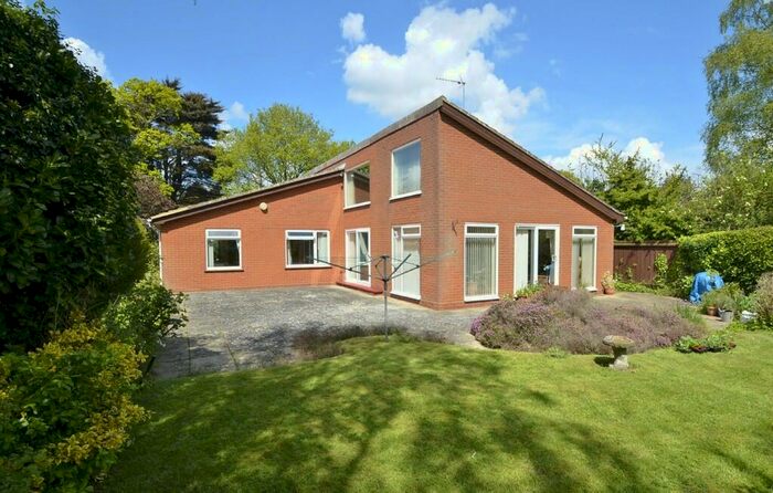 3 Bedroom Detached Bungalow For Sale In Burnt House Lane, Kirton, IP10