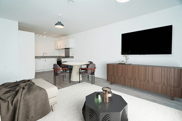 1 Bedroom Apartment For Sale In Canal Street, Campbell Wharf, Milton Keynes, MK9